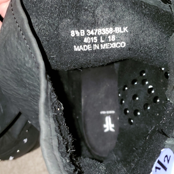 ●SOLD●FRYE 8½ STONE STUDDED - Picture 15 of 16